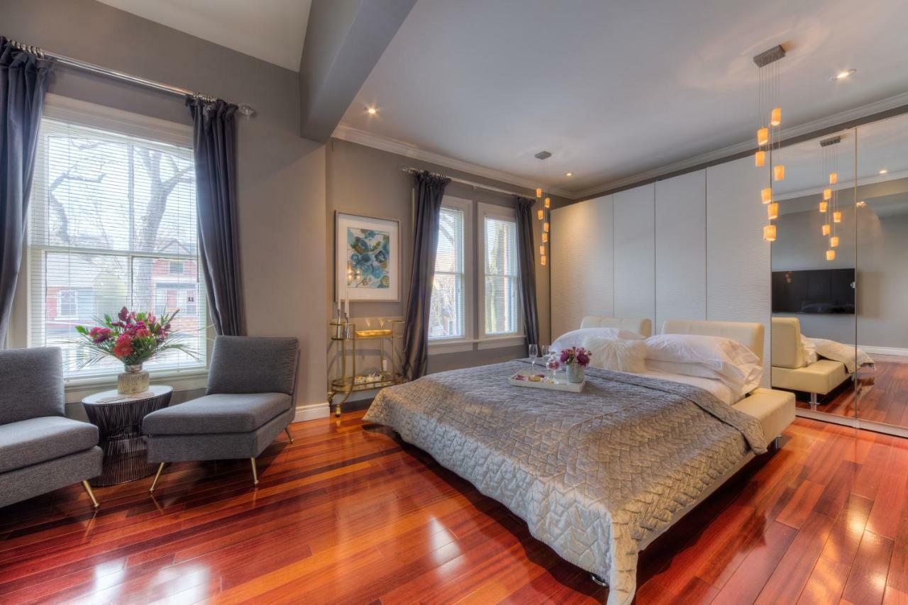 Modernes Luxuriöses Zimmer